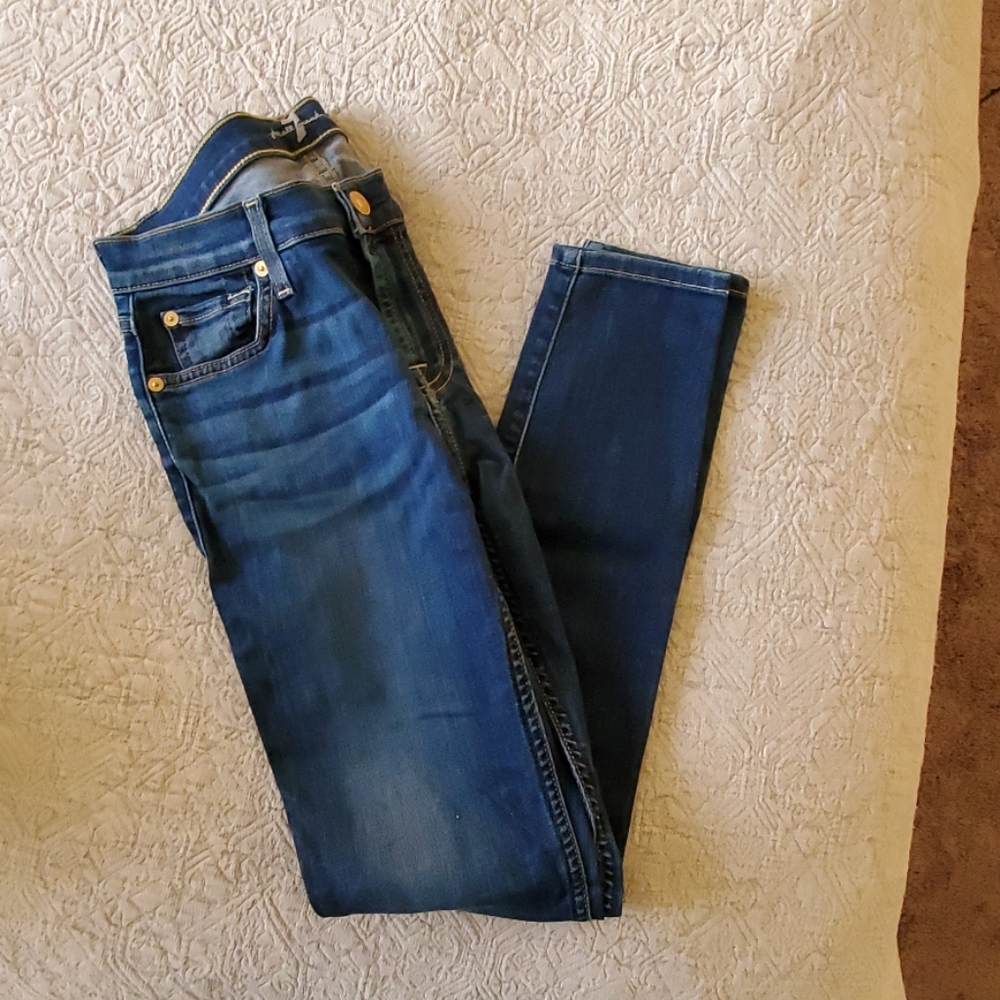 Jeans - Picture 2 of 4